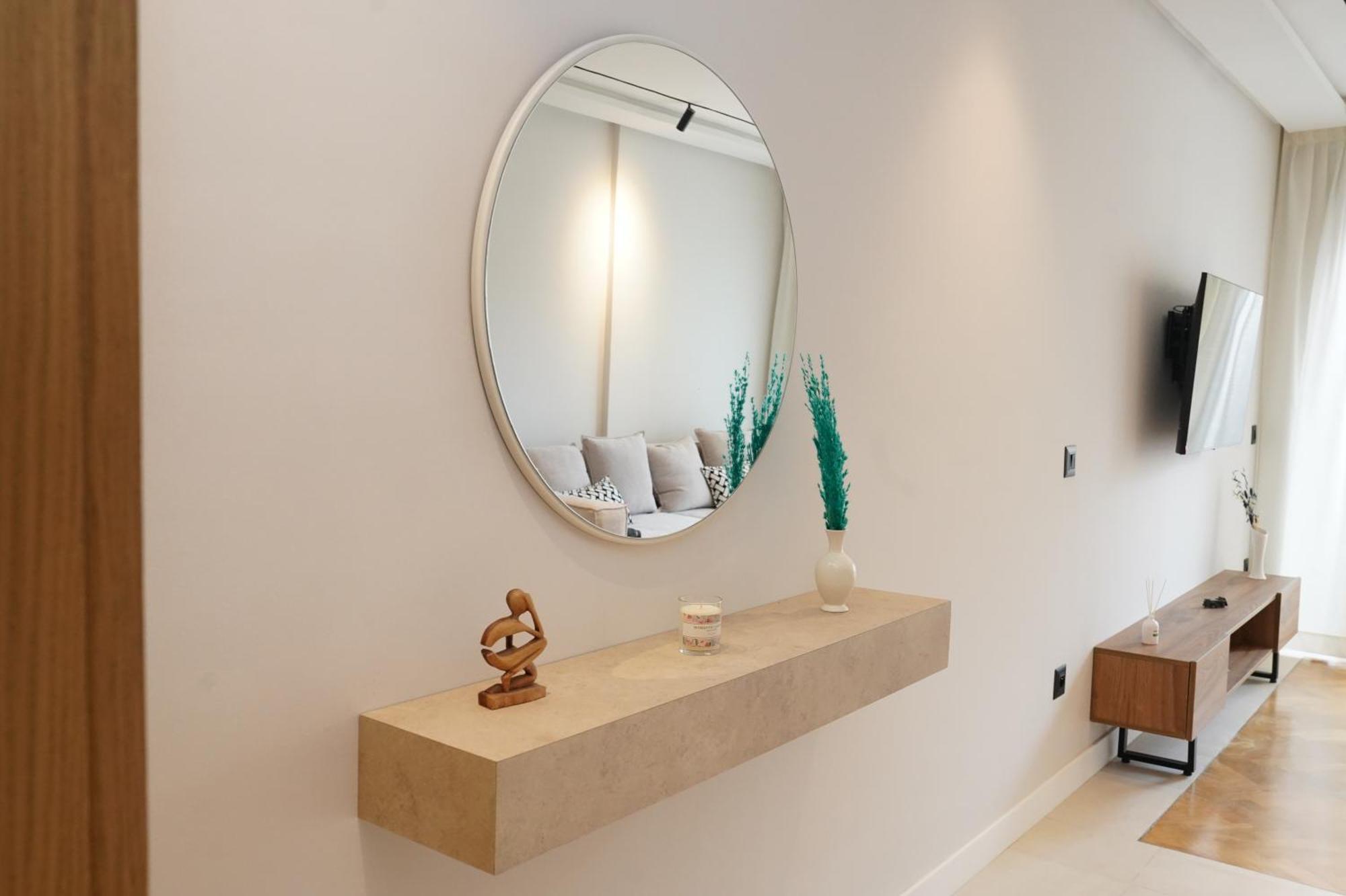 Apartment Modern With Balcony - Prime Location Casablanca