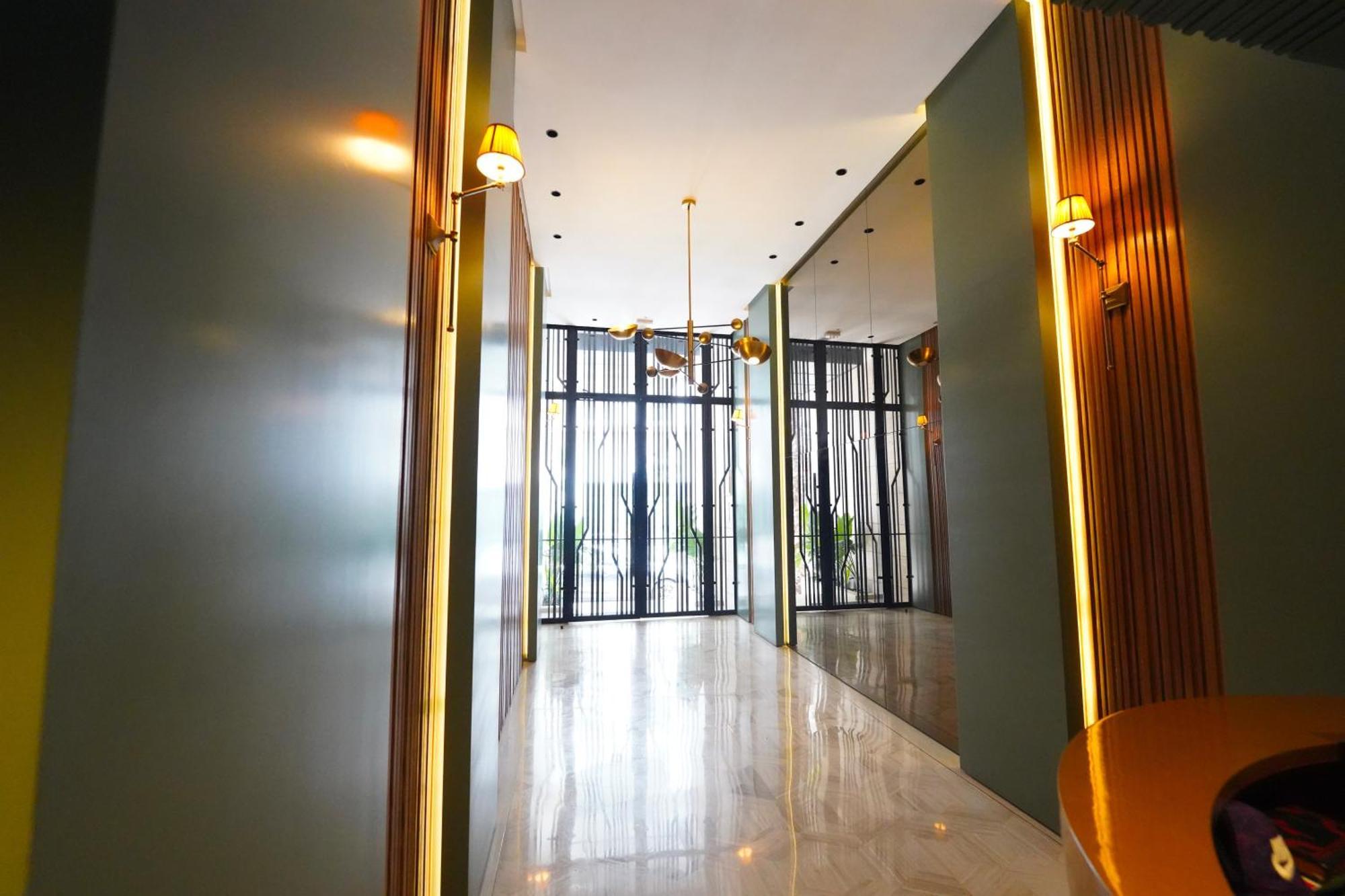 Modern With Balcony - Prime Location Apartment Casablanca